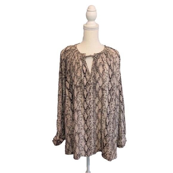 Ava & Viv Tops - Ava & Viv Blouse Tunic Women’s Sz 3X Top Snake Print Keyhole Neck NW0T